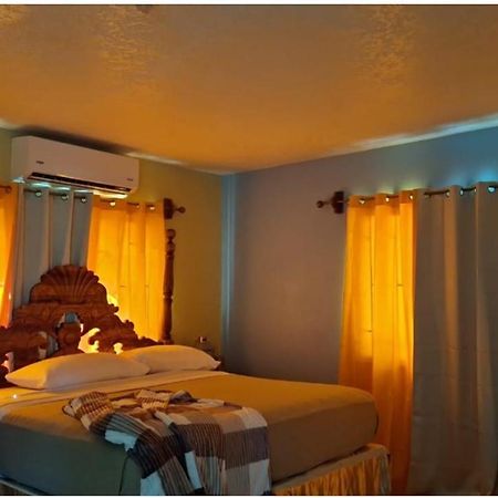Hill View Vacational Rental ランアウェイ・ベイ エクステリア 写真